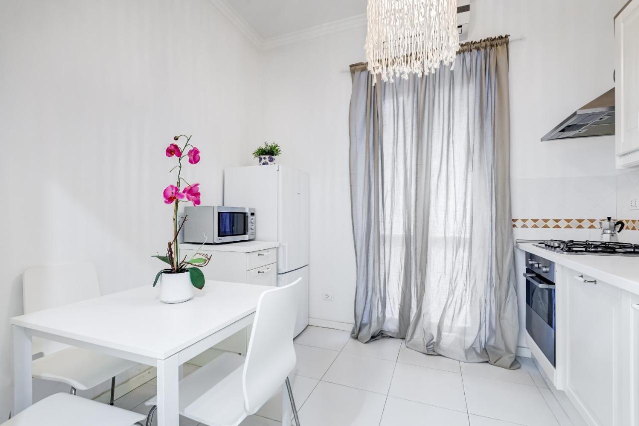Trevi Fountain Modern Apartment ローマ エクステリア 写真