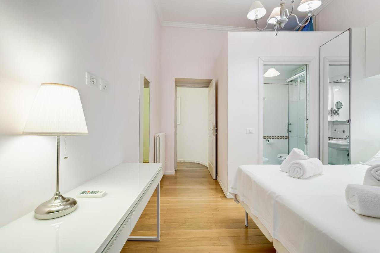 Trevi Fountain Modern Apartment ローマ エクステリア 写真