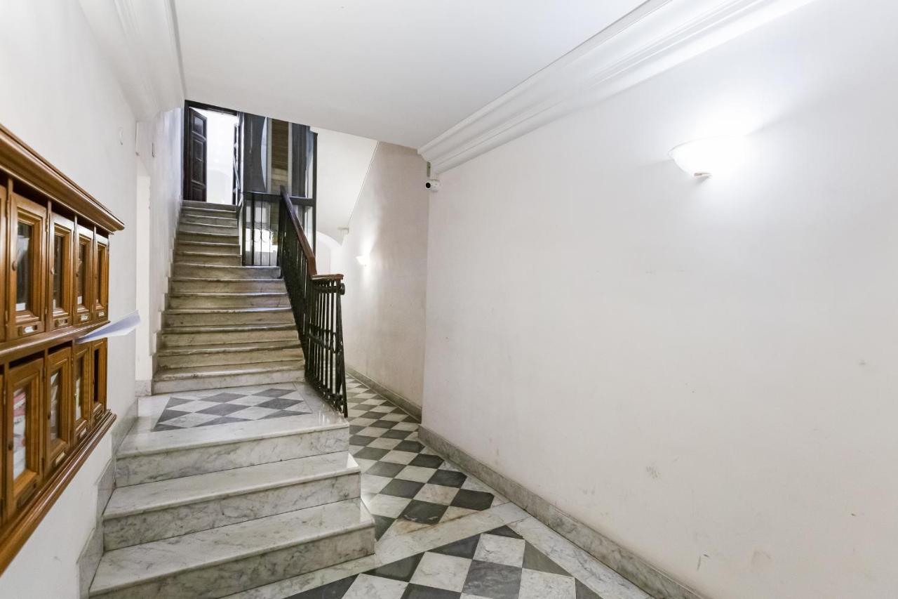 Trevi Fountain Modern Apartment ローマ エクステリア 写真